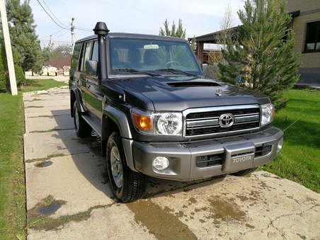 Тойота Ленд Крузер 76 Toyota Land Cruiser 76